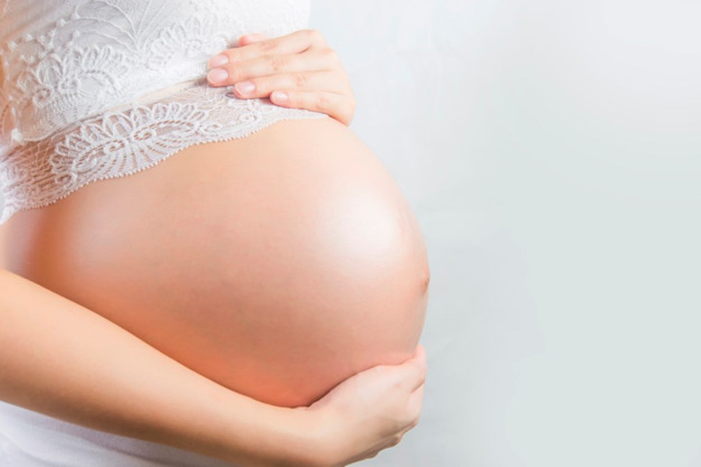 Ongelijke behandeling door zwangerschap: 4 op de 10 werkende vrouwen overkomt het (bron: PW)